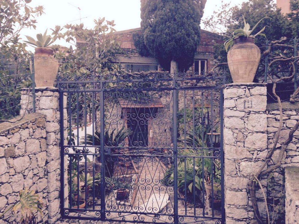 Luxury Suite Terrazze E Vista Mare Taormina Exterior photo