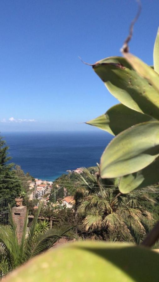 Luxury Suite Terrazze E Vista Mare Taormina Exterior photo